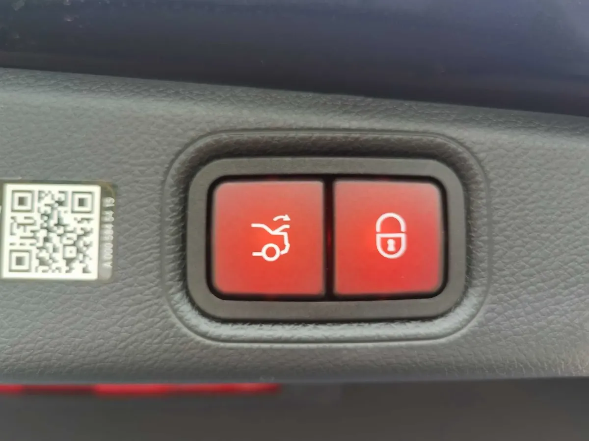 2023 Mercedes-Benz E Class 2.0T 258HP L4 9AT,autocango,china used car exporter,china ev exporter,chinese used car exporter,chinese used ev exporter