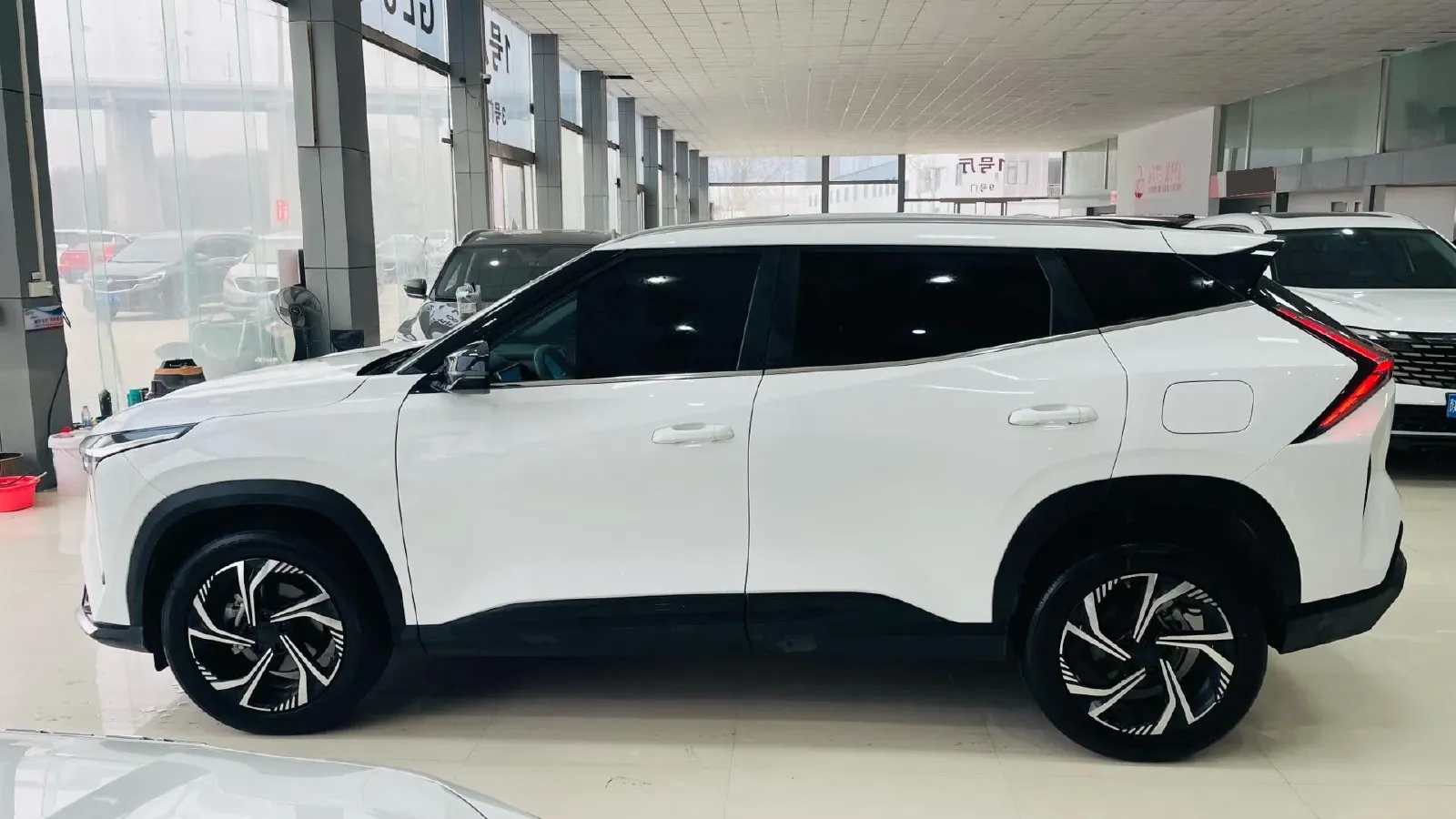 2024 Geely Azkarra 1.5T 181HP L4 7DCT,autocango,china used car exporter,china ev exporter,chinese used car exporter,chinese used ev exporter