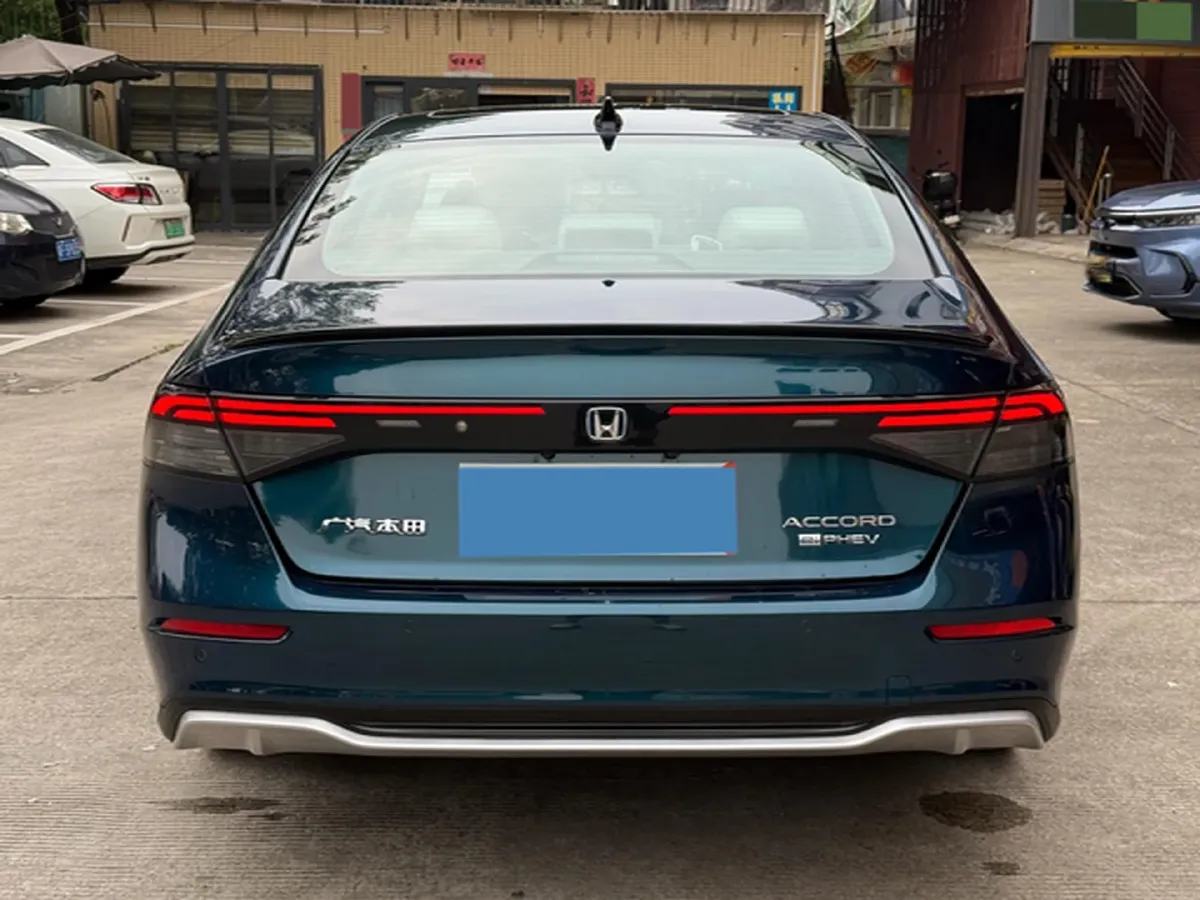 2023 Honda Accord 2.0L 148HP L4 E-CVT PHEV 17.7KWH,autocango,china used car exporter,china ev exporter,chinese used car exporter,chinese used ev exporter