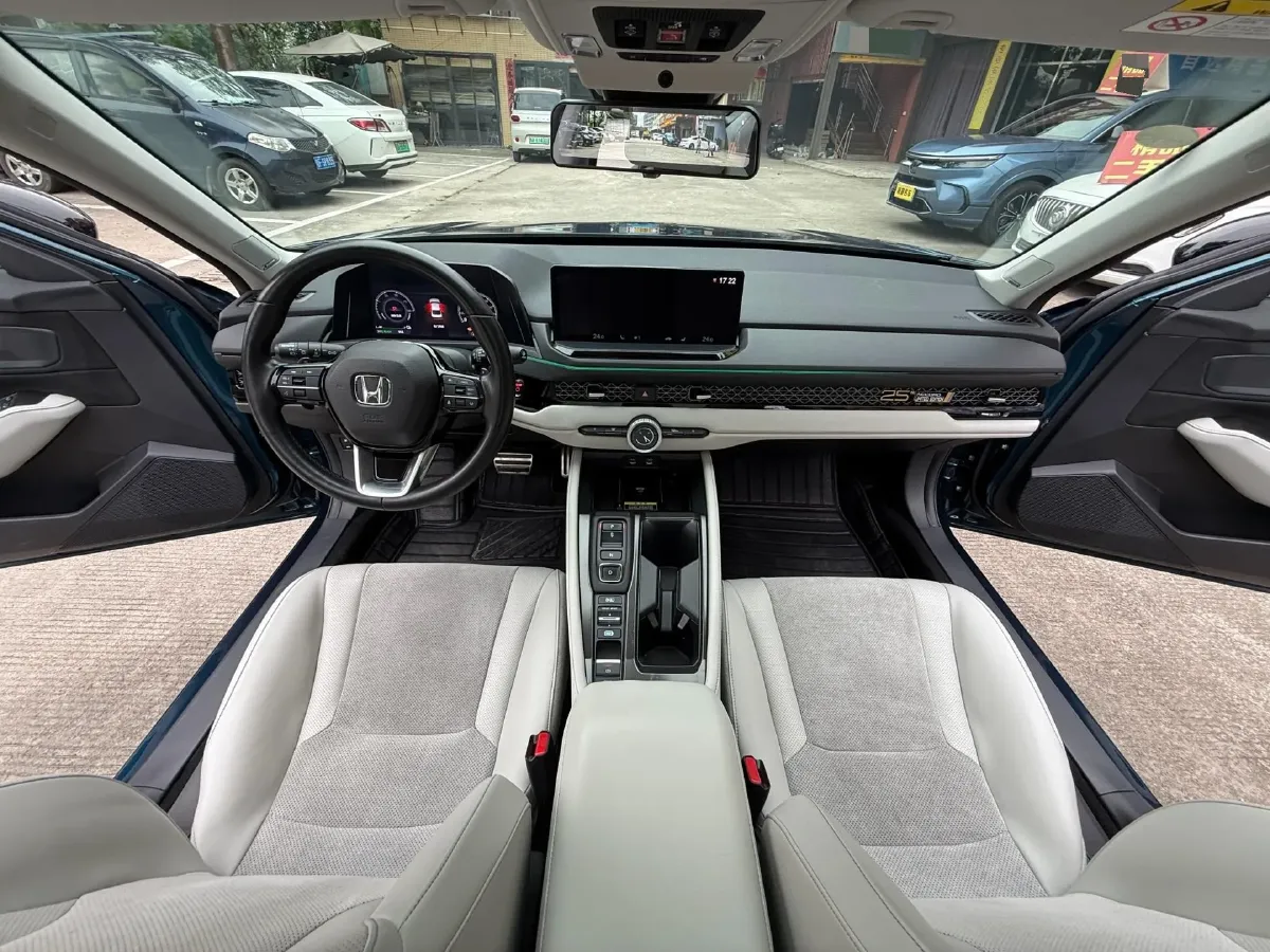 2023 Honda Accord 2.0L 148HP L4 E-CVT PHEV 17.7KWH,autocango,china used car exporter,china ev exporter,chinese used car exporter,chinese used ev exporter