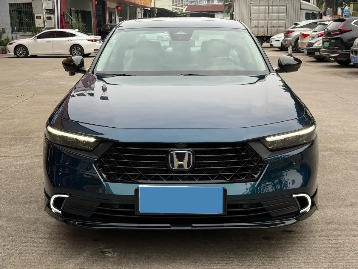 2023 Honda Accord 2.0L 148HP L4 E-CVT PHEV 17.7KWH,autocango,china used car exporter,china ev exporter,chinese used car exporter,chinese used ev exporter