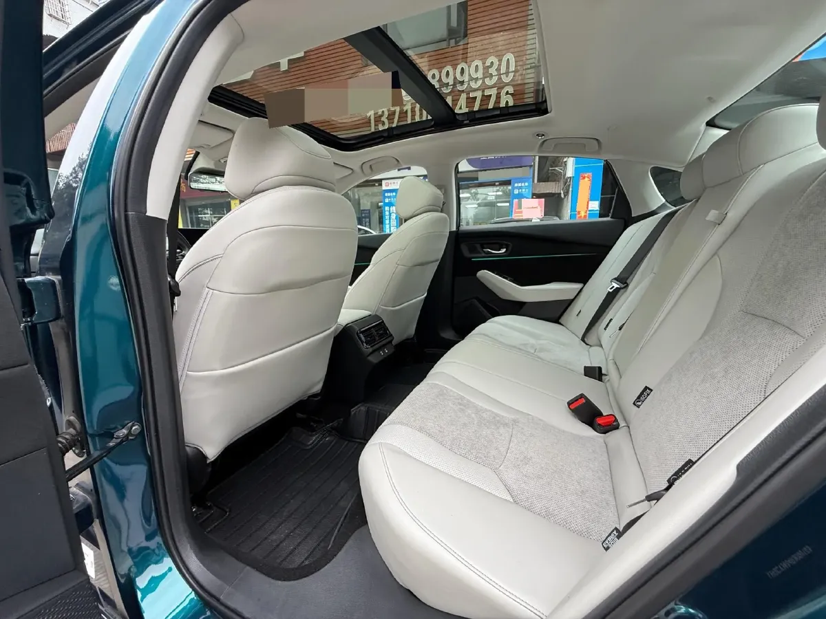 2023 Honda Accord 2.0L 148HP L4 E-CVT PHEV 17.7KWH,autocango,china used car exporter,china ev exporter,chinese used car exporter,chinese used ev exporter