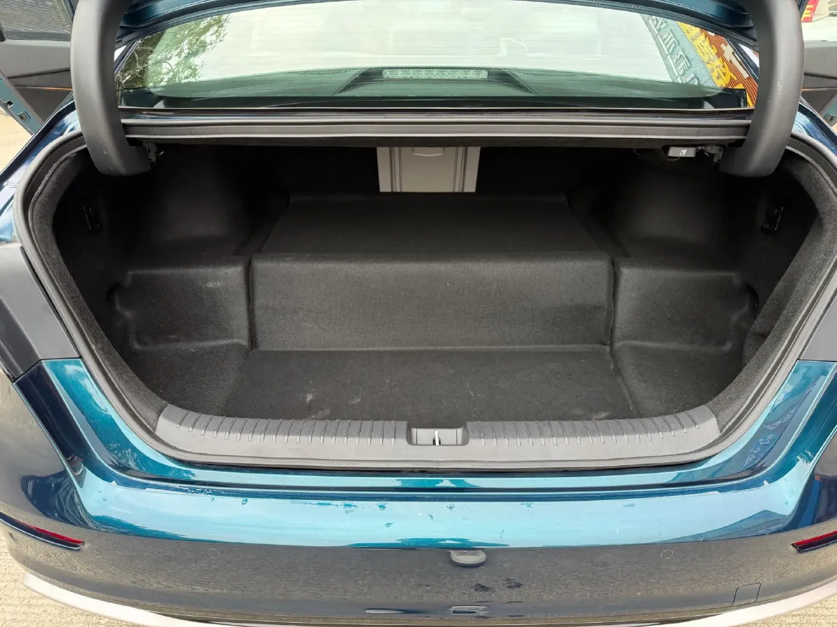 2023 Honda Accord 2.0L 148HP L4 E-CVT PHEV 17.7KWH,autocango,china used car exporter,china ev exporter,chinese used car exporter,chinese used ev exporter