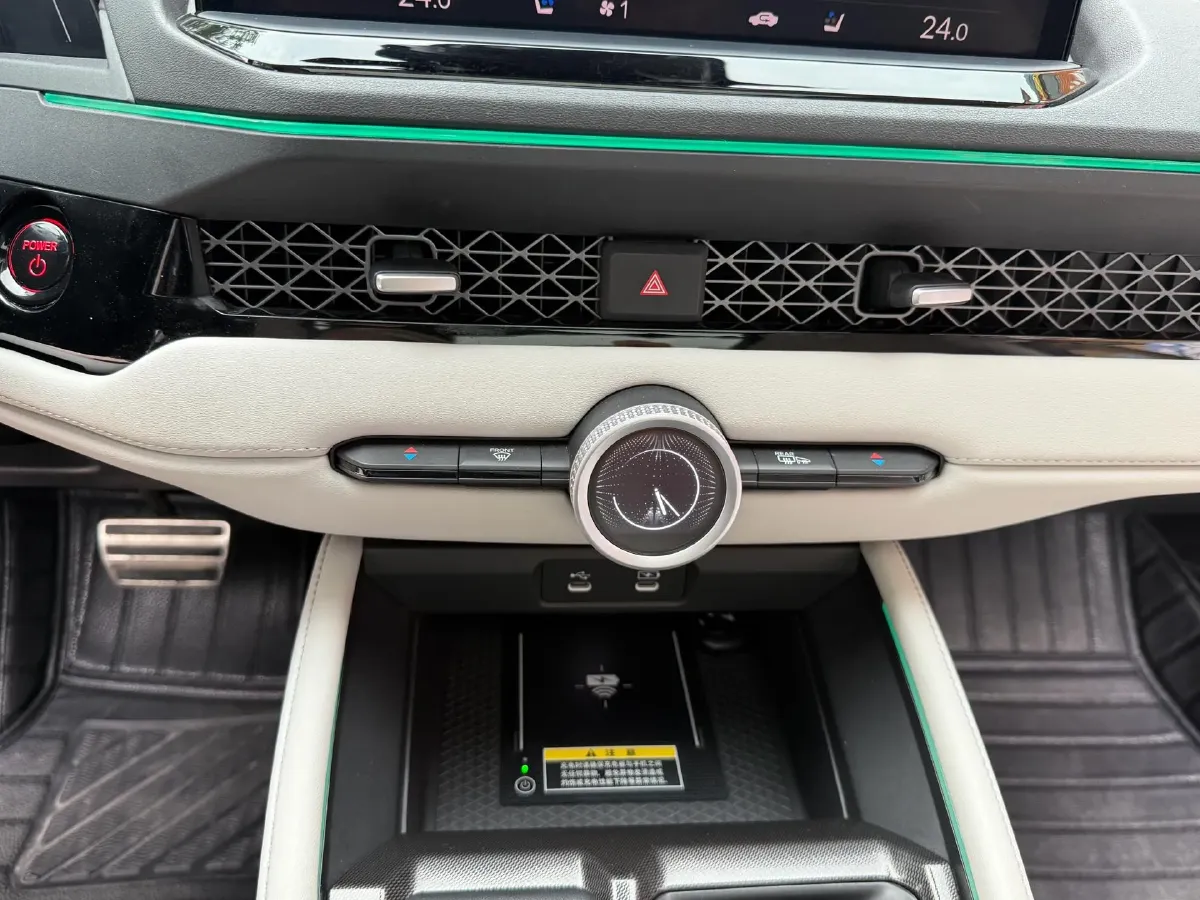 2023 Honda Accord 2.0L 148HP L4 E-CVT PHEV 17.7KWH,autocango,china used car exporter,china ev exporter,chinese used car exporter,chinese used ev exporter