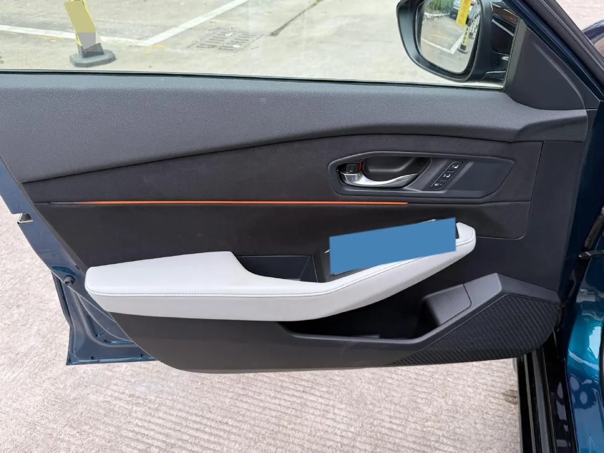 2023 Honda Accord 2.0L 148HP L4 E-CVT PHEV 17.7KWH,autocango,china used car exporter,china ev exporter,chinese used car exporter,chinese used ev exporter