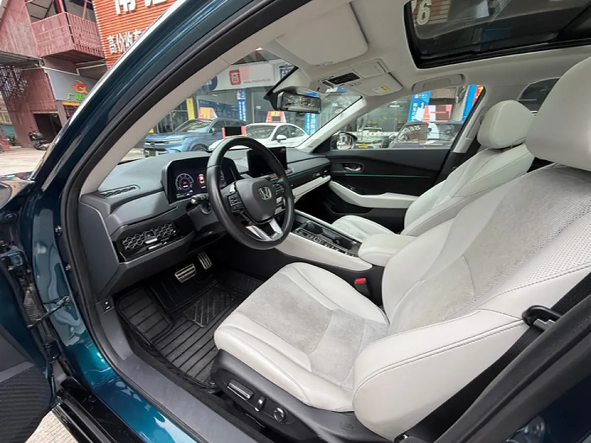2023 Honda Accord 2.0L 148HP L4 E-CVT PHEV 17.7KWH,autocango,china used car exporter,china ev exporter,chinese used car exporter,chinese used ev exporter