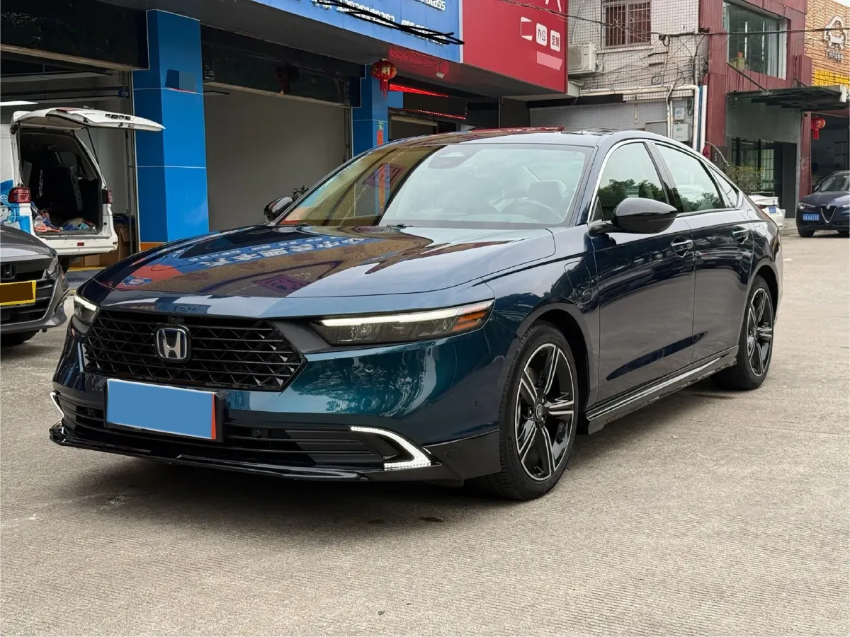2023 Honda Accord 2.0L 148HP L4 E-CVT PHEV 17.7KWH,autocango,china used car exporter,china ev exporter,chinese used car exporter,chinese used ev exporter