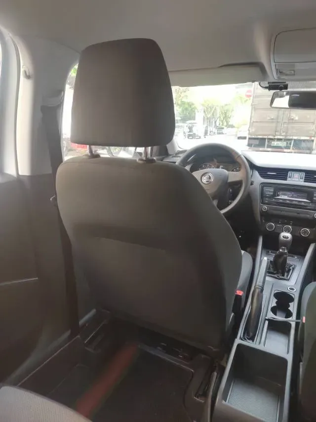 2017 Skoda Octavia 1.6L 110HP L4 5MT,autocango,china used car exporter,china ev exporter,chinese used car exporter,chinese used ev exporter