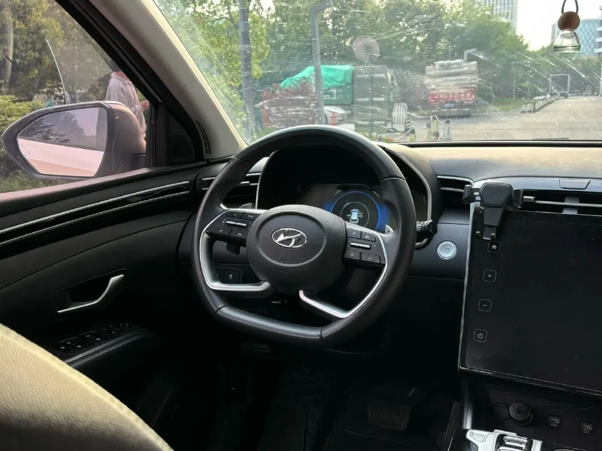 2023 Hyundai Tucson 1.5T 200HP L4 8AT,autocango,china used car exporter,china ev exporter,chinese used car exporter,chinese used ev exporter