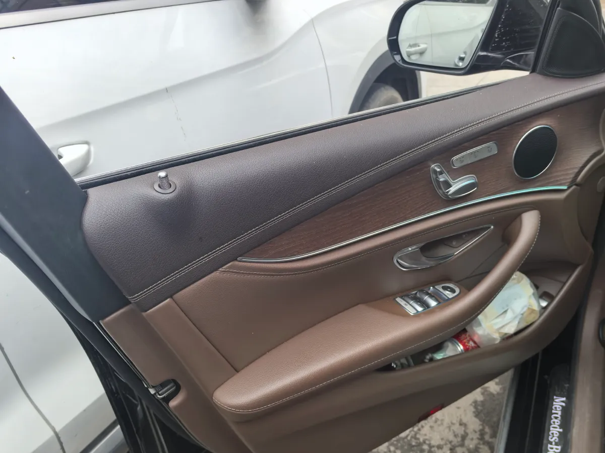 2022 Mercedes-Benz E Class 2.0T 211HP L4 9AT PHEV 25.4KWH,autocango,china used car exporter,china ev exporter,chinese used car exporter,chinese used ev exporter