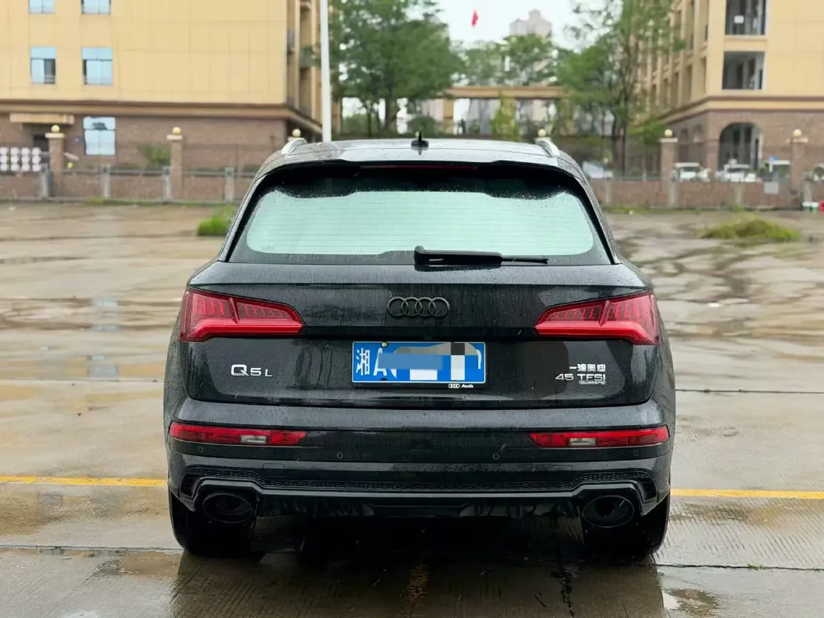 2020 Audi Q5L 2.0T 252HP L4 7DCT,autocango,china used car exporter,china ev exporter,chinese used car exporter,chinese used ev exporter