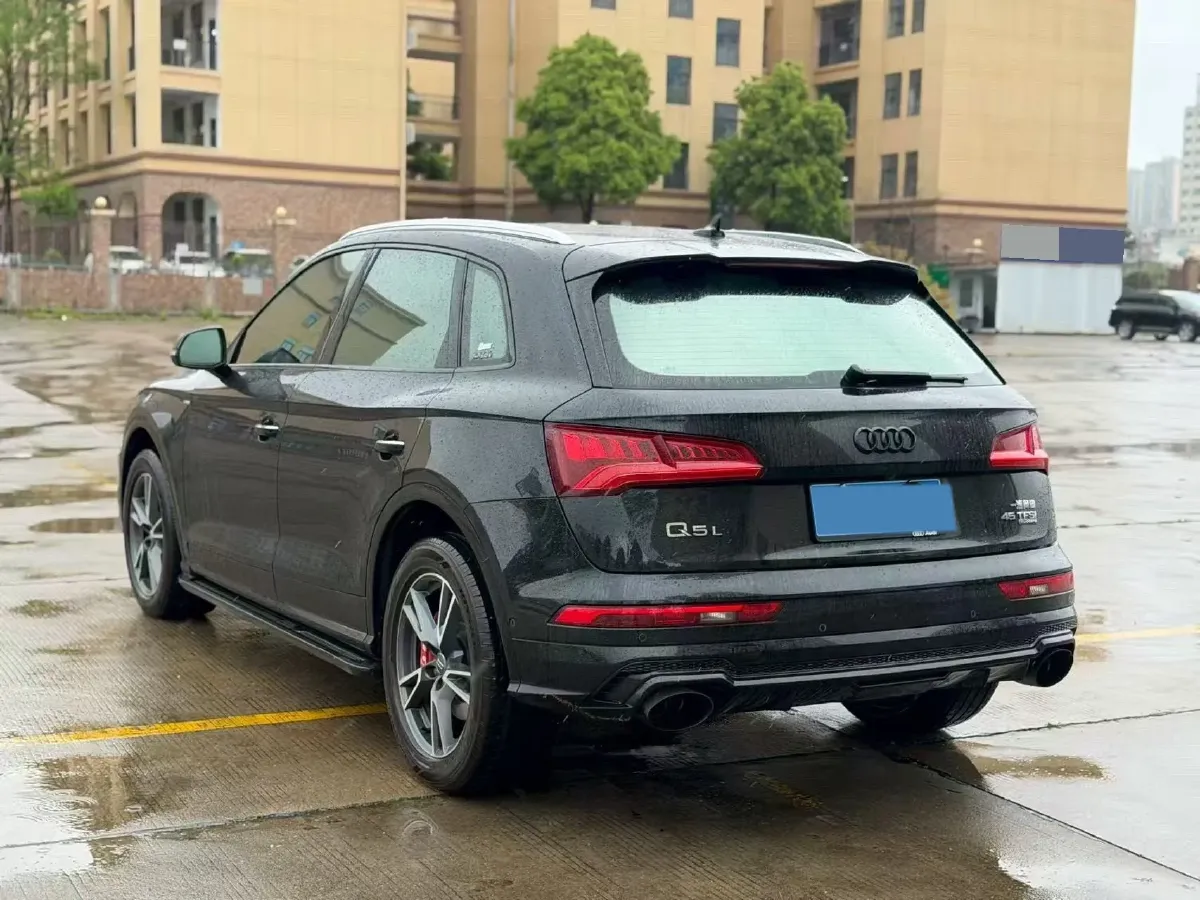 2020 Audi Q5L 2.0T 252HP L4 7DCT,autocango,china used car exporter,china ev exporter,chinese used car exporter,chinese used ev exporter