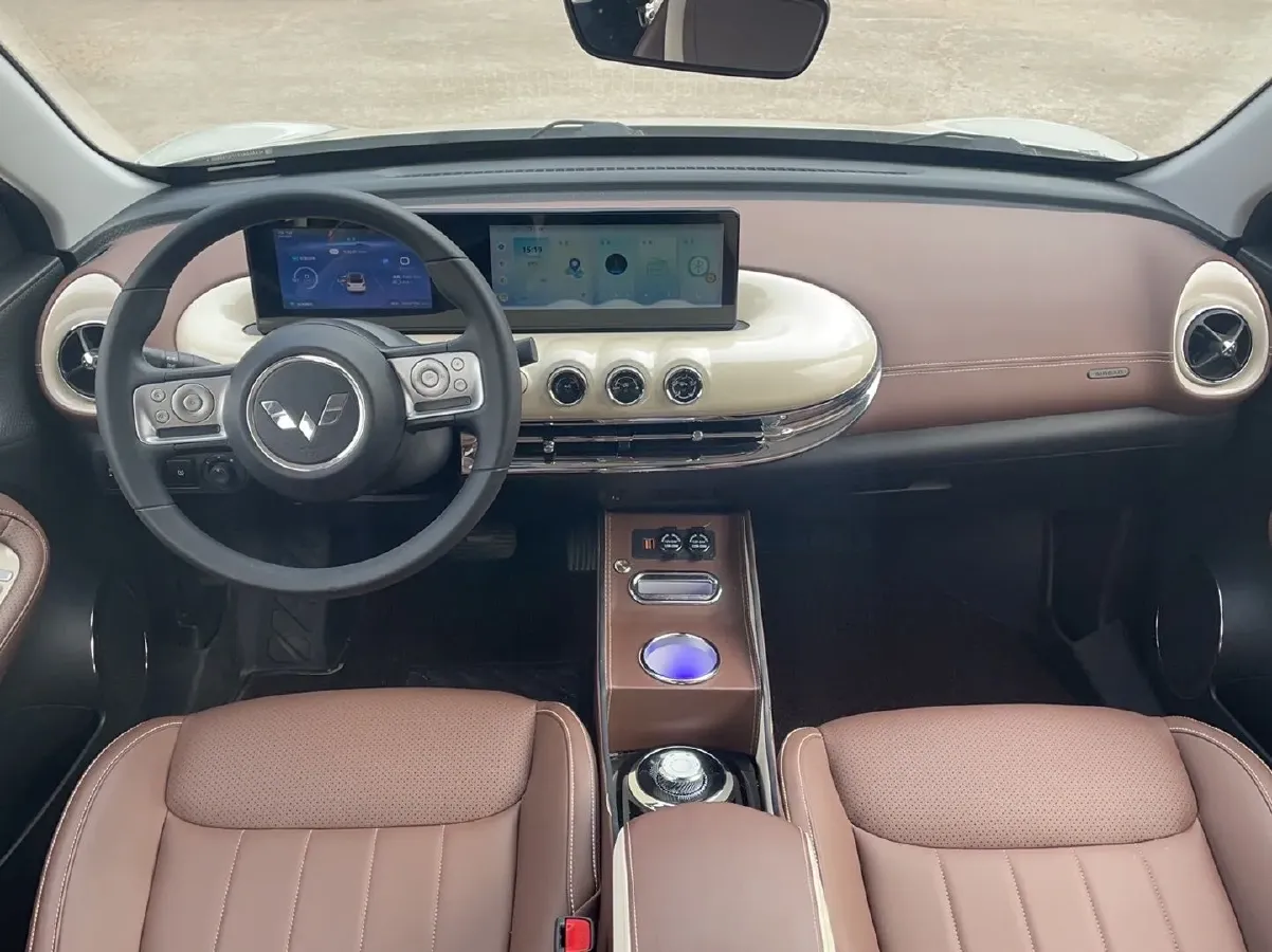 2023 WuLing BinGuo BEV 31.9KWH,autocango,china used car exporter,china ev exporter,chinese used car exporter,chinese used ev exporter