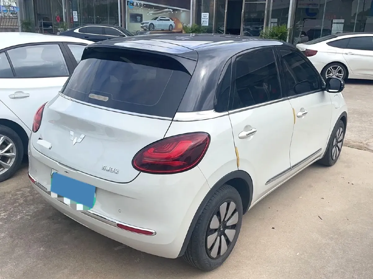 2023 WuLing BinGuo BEV 31.9KWH,autocango,china used car exporter,china ev exporter,chinese used car exporter,chinese used ev exporter