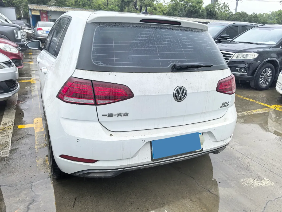 2020 Volkswagen Golf 1.2T 116HP L4 7DCT,autocango,china used car exporter,china ev exporter,chinese used car exporter,chinese used ev exporter