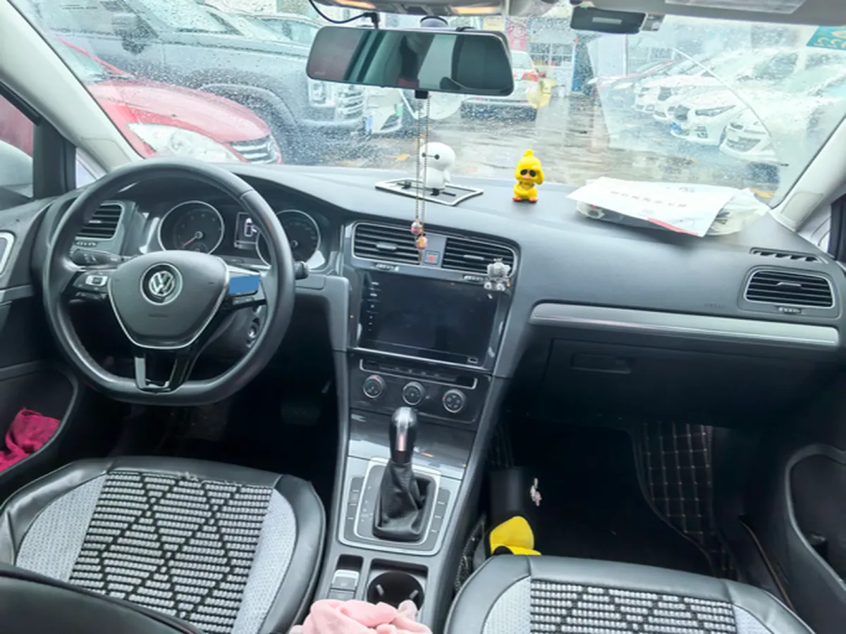 2020 Volkswagen Golf 1.2T 116HP L4 7DCT,autocango,china used car exporter,china ev exporter,chinese used car exporter,chinese used ev exporter