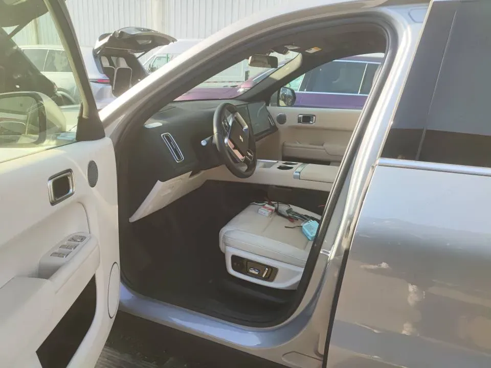2024 Li L9 Range Extended 154HP REEV 52.3KWH,autocango,china used car exporter,china ev exporter,chinese used car exporter,chinese used ev exporter