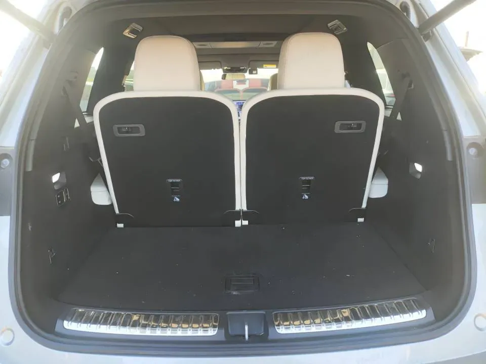 2024 Li L9 Range Extended 154HP REEV 52.3KWH,autocango,china used car exporter,china ev exporter,chinese used car exporter,chinese used ev exporter