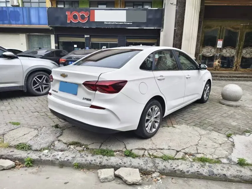 2022 Chevrolet Monza 1.5L 113HP L4 6AT,autocango,china used car exporter,china ev exporter,chinese used car exporter,chinese used ev exporter