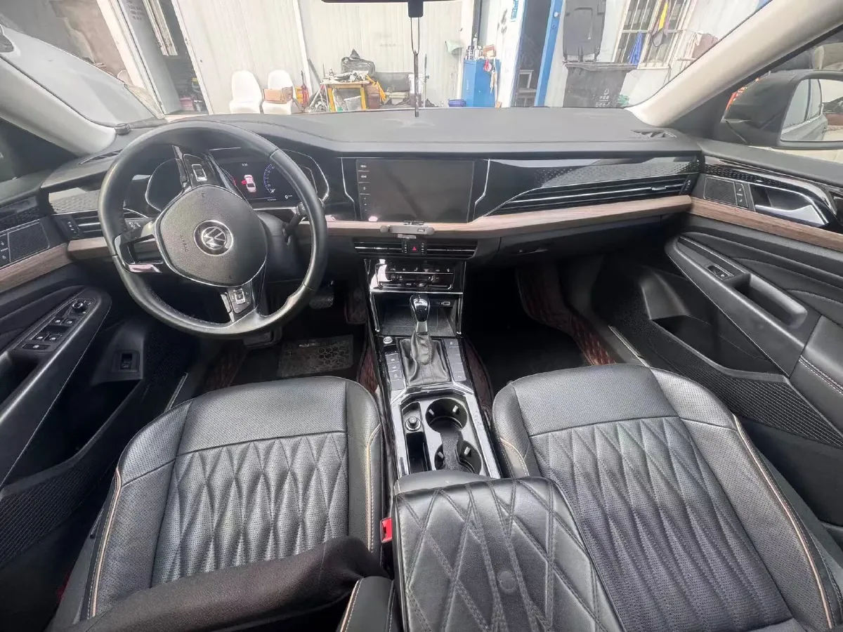 2020 Volkswagen Passat 2.0T 186HP L4 7DCT,autocango,china used car exporter,china ev exporter,chinese used car exporter,chinese used ev exporter