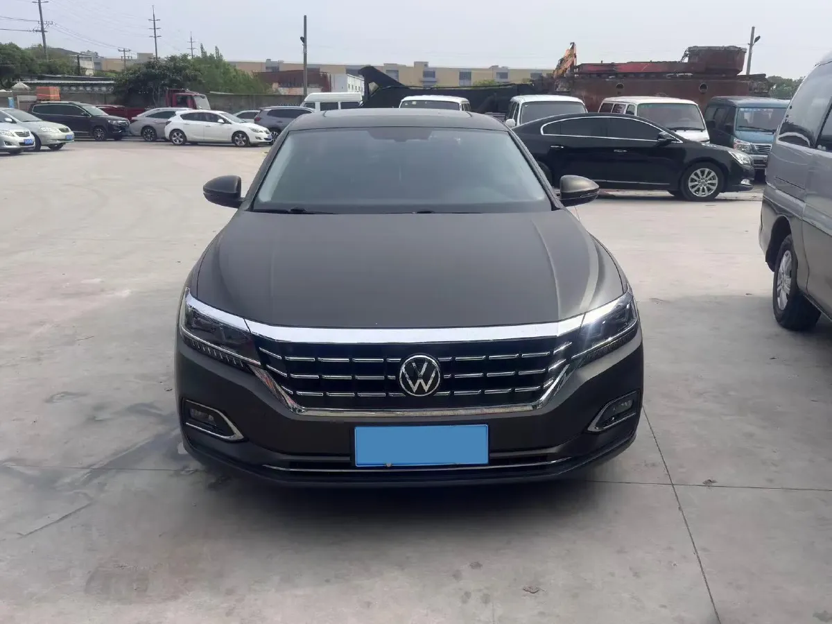 2020 Volkswagen Passat 2.0T 186HP L4 7DCT,autocango,china used car exporter,china ev exporter,chinese used car exporter,chinese used ev exporter