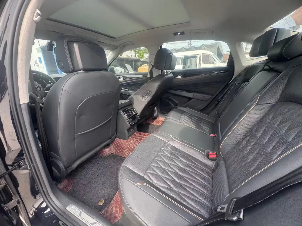 2020 Volkswagen Passat 2.0T 186HP L4 7DCT,autocango,china used car exporter,china ev exporter,chinese used car exporter,chinese used ev exporter