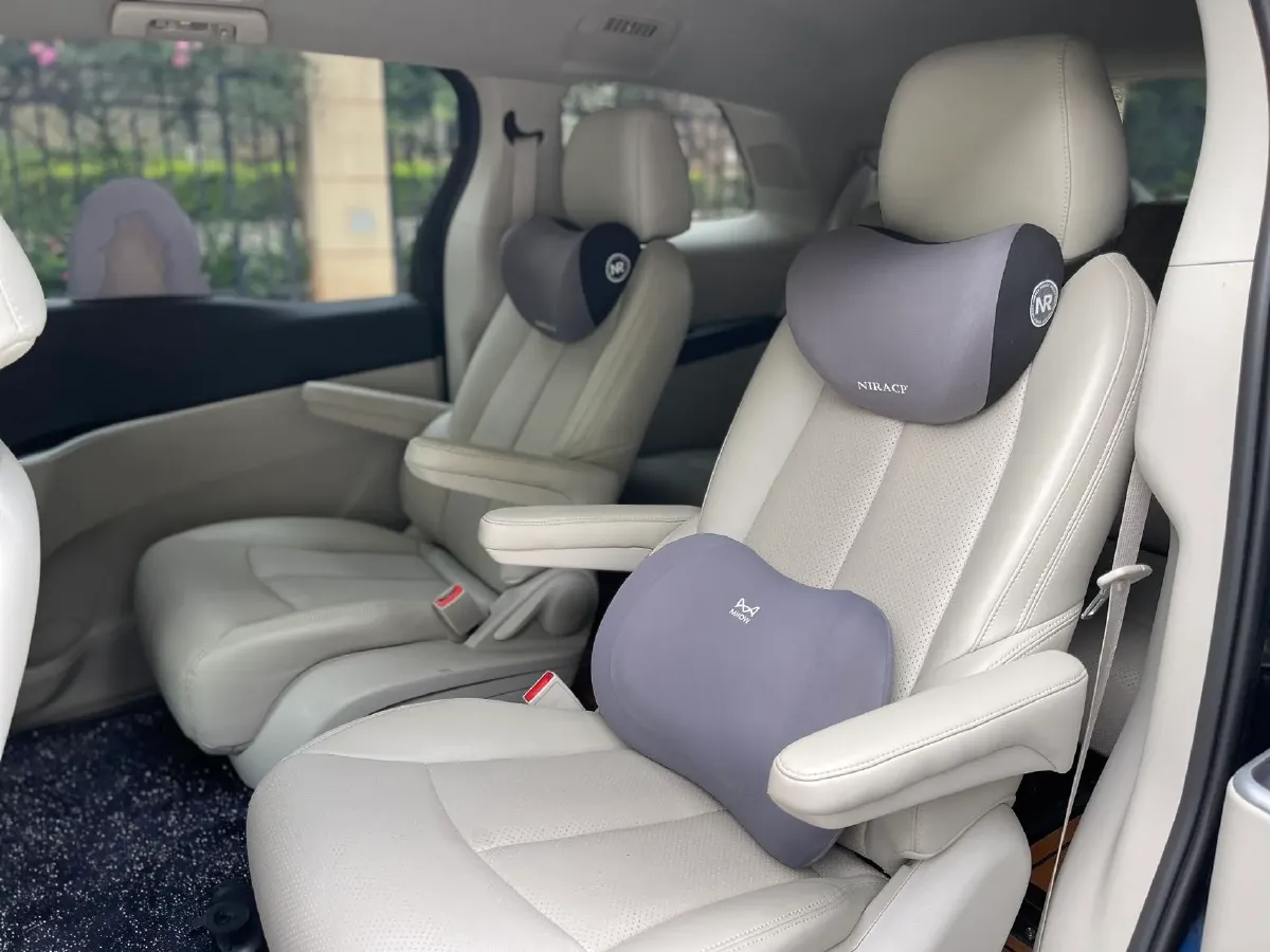 2022 Buick GL8 2.0T 237HP L4 9AT,autocango,china used car exporter,china ev exporter,chinese used car exporter,chinese used ev exporter