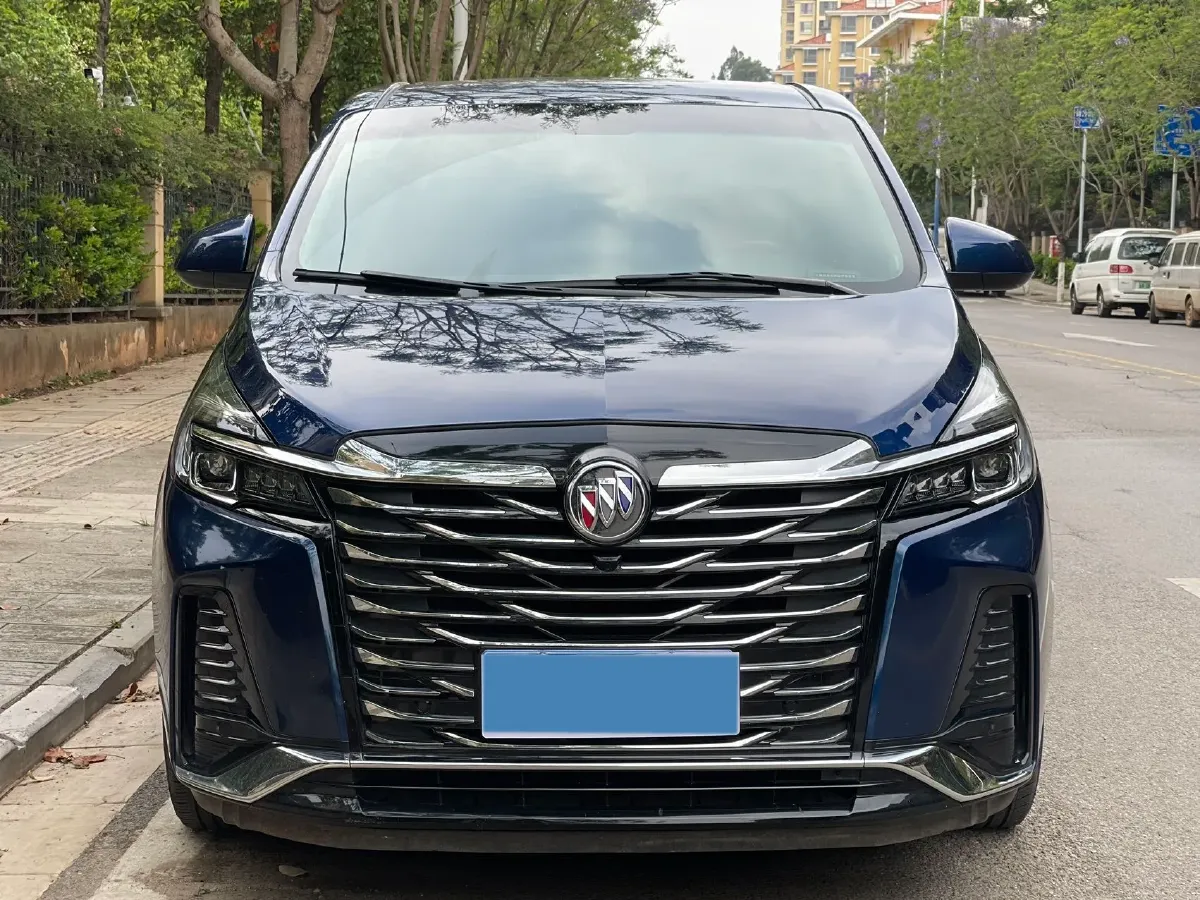 2022 Buick GL8 2.0T 237HP L4 9AT,autocango,china used car exporter,china ev exporter,chinese used car exporter,chinese used ev exporter
