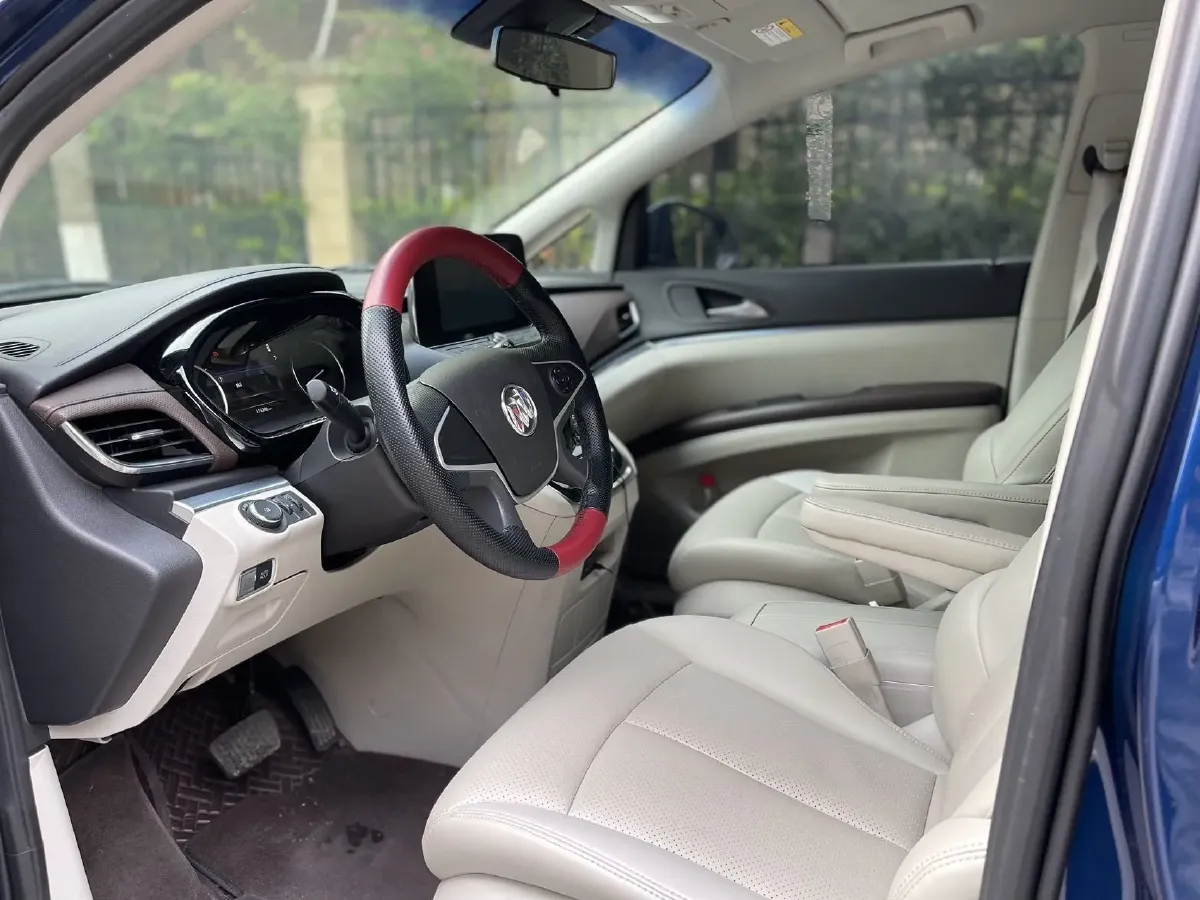 2022 Buick GL8 2.0T 237HP L4 9AT,autocango,china used car exporter,china ev exporter,chinese used car exporter,chinese used ev exporter