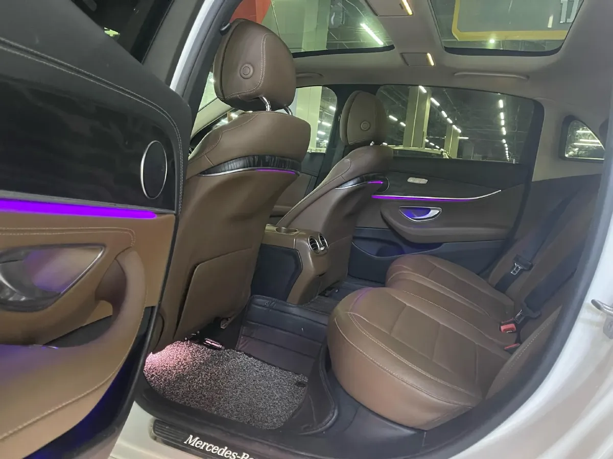 2020 Mercedes-Benz E Class 1.5T 184HP L4 9AT,autocango,china used car exporter,china ev exporter,chinese used car exporter,chinese used ev exporter