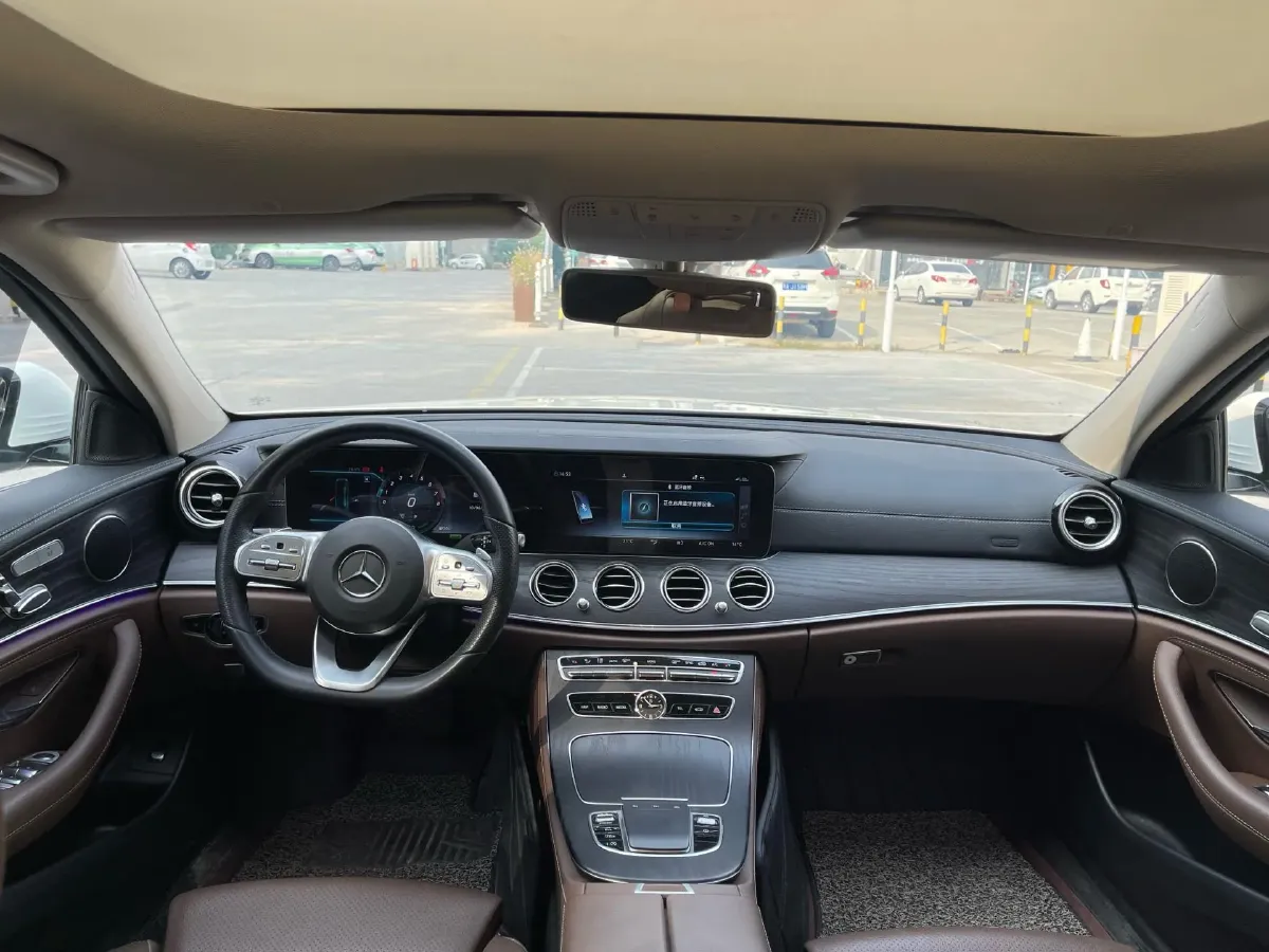 2020 Mercedes-Benz E Class 1.5T 184HP L4 9AT,autocango,china used car exporter,china ev exporter,chinese used car exporter,chinese used ev exporter