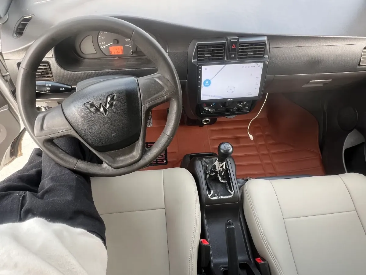 2021 WuLing RongGuang Mini Truck 1.5L 99HP L4 5MT,autocango,china used car exporter,china ev exporter,chinese used car exporter,chinese used ev exporter