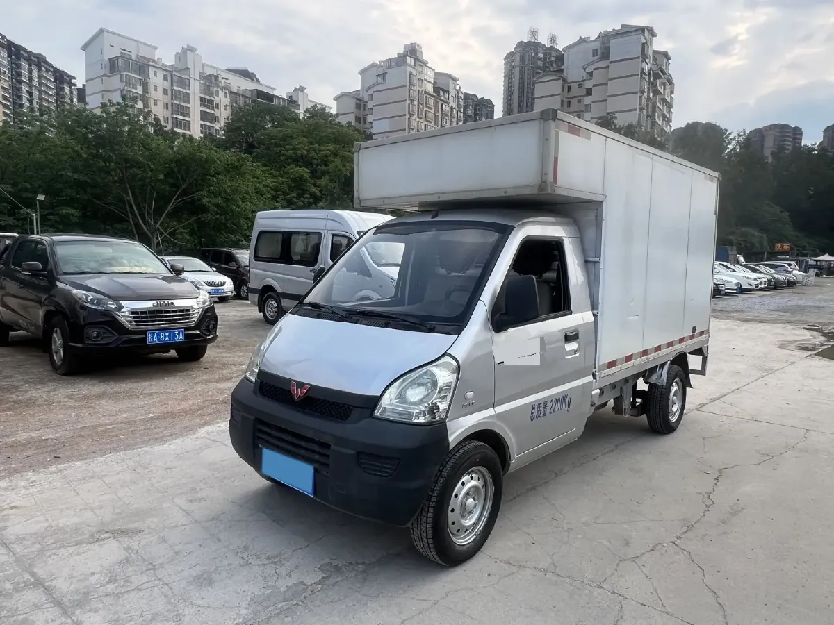 2021 WuLing RongGuang Mini Truck 1.5L 99HP L4 5MT,autocango,china used car exporter,china ev exporter,chinese used car exporter,chinese used ev exporter