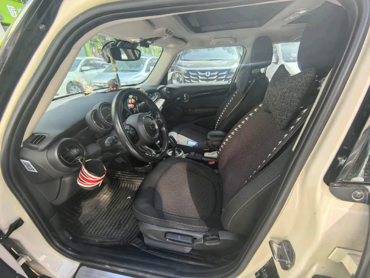 2019 MINI MINI 1.5T 102HP L3 7DCT,autocango,china used car exporter,china ev exporter,chinese used car exporter,chinese used ev exporter