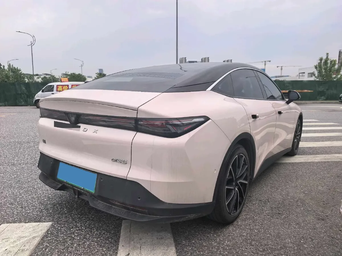 2024 ARCFOX αT5 BEV 79.2KWH,autocango,china used car exporter,china ev exporter,chinese used car exporter,chinese used ev exporter