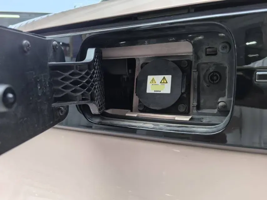 2022 WuLing HongGuang MINI EV BEV 13.9KWH,autocango,china used car exporter,china ev exporter,chinese used car exporter,chinese used ev exporter