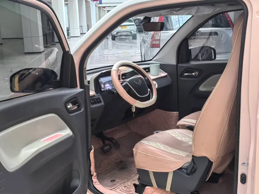 2022 WuLing HongGuang MINI EV BEV 13.9KWH,autocango,china used car exporter,china ev exporter,chinese used car exporter,chinese used ev exporter