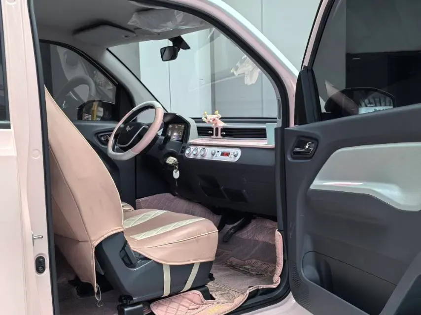 2022 WuLing HongGuang MINI EV BEV 13.9KWH,autocango,china used car exporter,china ev exporter,chinese used car exporter,chinese used ev exporter