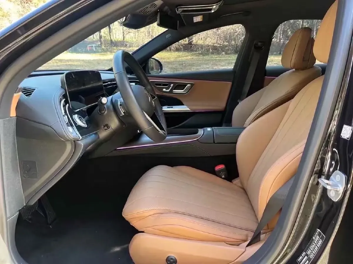 2024 Mercedes-Benz E Class 2.0T 204HP L4 9AT PHEV 25.4KWH,autocango,china used car exporter,china ev exporter,chinese used car exporter,chinese used ev exporter