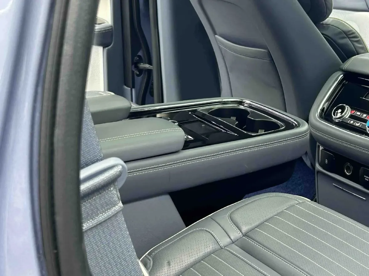 2020 Lincoln Navigator 3.5T 388HP V6 10AT,autocango,china used car exporter,china ev exporter,chinese used car exporter,chinese used ev exporter