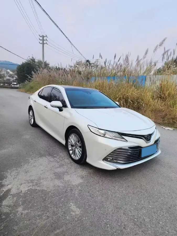 2019 Toyota Camry 2.5L 209HP L4 8AT,autocango,china used car exporter,china ev exporter,chinese used car exporter,chinese used ev exporter