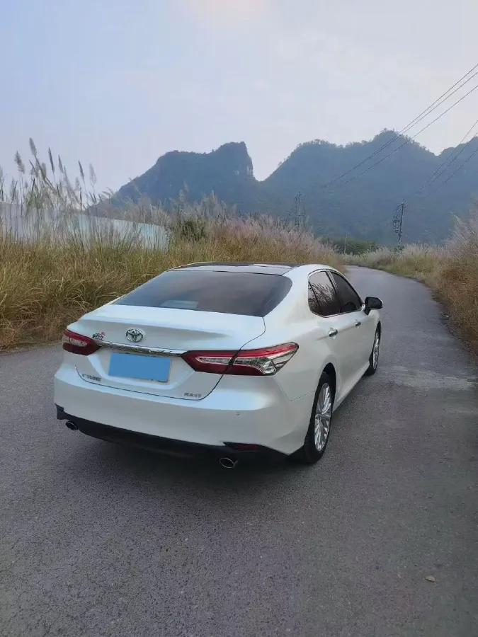 2019 Toyota Camry 2.5L 209HP L4 8AT,autocango,china used car exporter,china ev exporter,chinese used car exporter,chinese used ev exporter