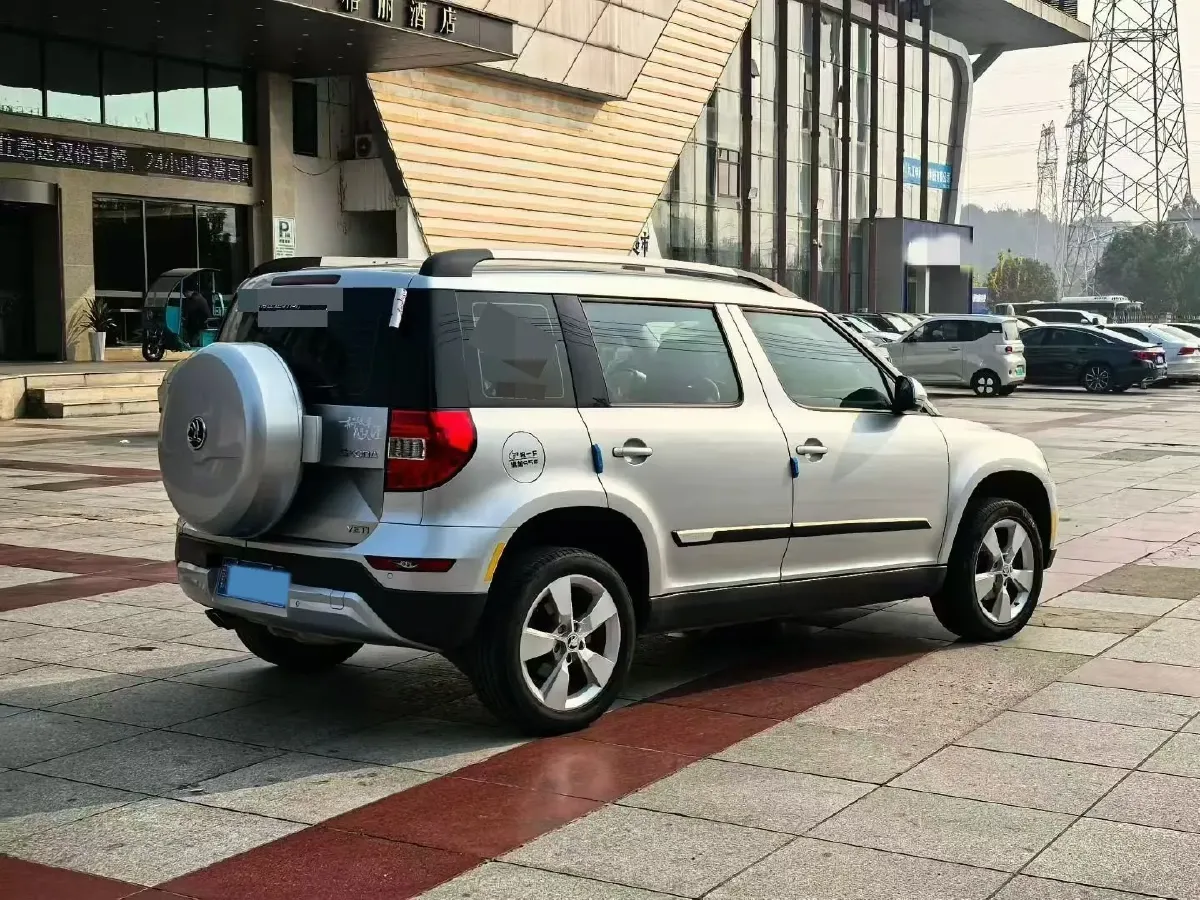 2014 Skoda Yeti 1.8T 160HP L4 6DCT,autocango,china used car exporter,china ev exporter,chinese used car exporter,chinese used ev exporter