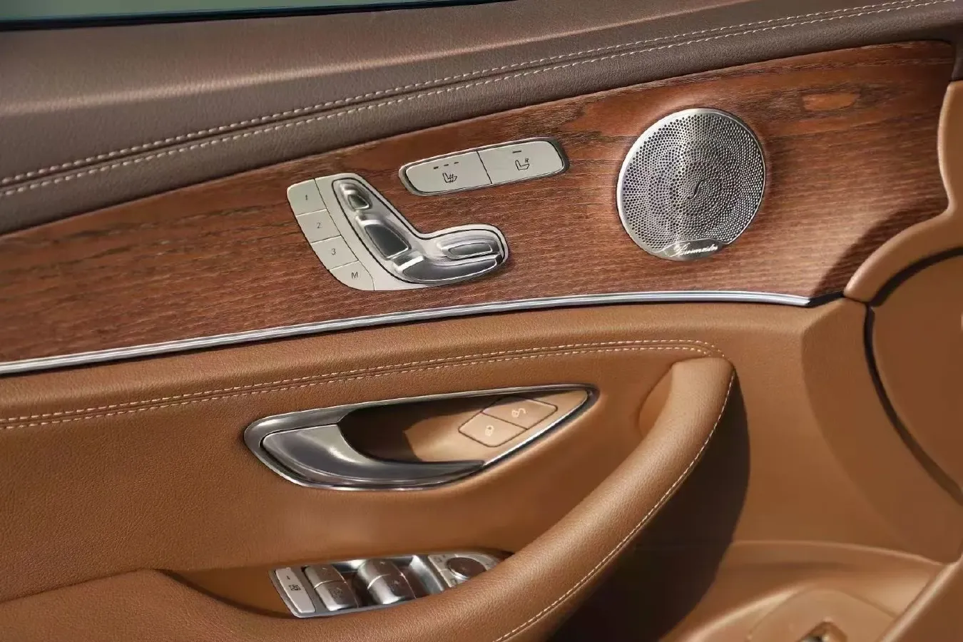 2022 Mercedes-Benz E Class 2.0T 258HP L4 9AT,autocango,china used car exporter,china ev exporter,chinese used car exporter,chinese used ev exporter