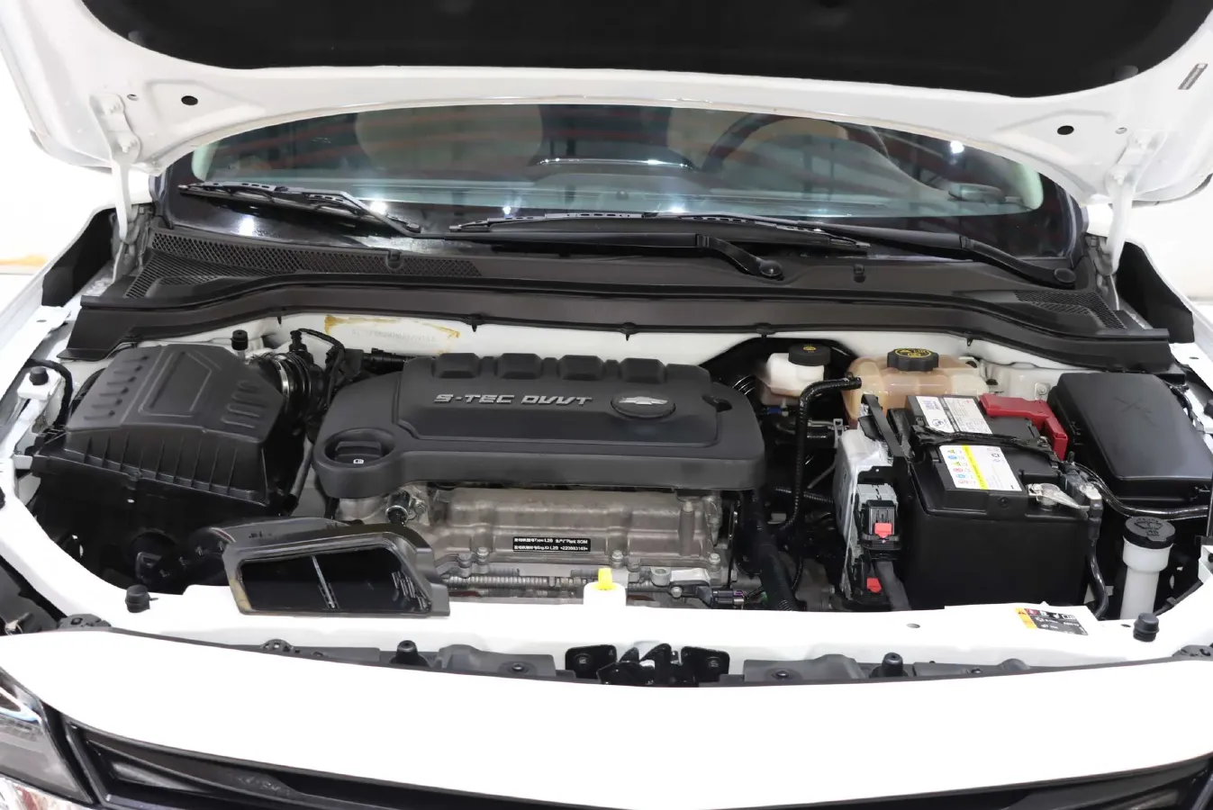 2022 Chevrolet Monza 1.5L 113HP L4 6AT,autocango,china used car exporter,china ev exporter,chinese used car exporter,chinese used ev exporter