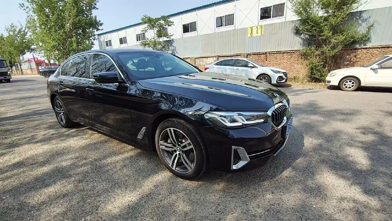 2022 BMW 5 Series 2.0T 252HP L4 8AT,autocango,china used car exporter,china ev exporter,chinese used car exporter,chinese used ev exporter