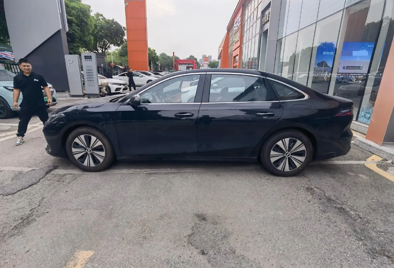 2025 Geely Galaxy A7 1.5L 112HP L4 1DHT PHEV,autocango,china used car exporter,china ev exporter,chinese used car exporter,chinese used ev exporter