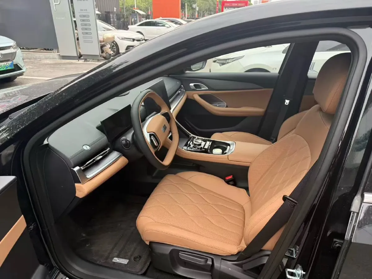 2025 Geely Galaxy A7 1.5L 112HP L4 1DHT PHEV,autocango,china used car exporter,china ev exporter,chinese used car exporter,chinese used ev exporter