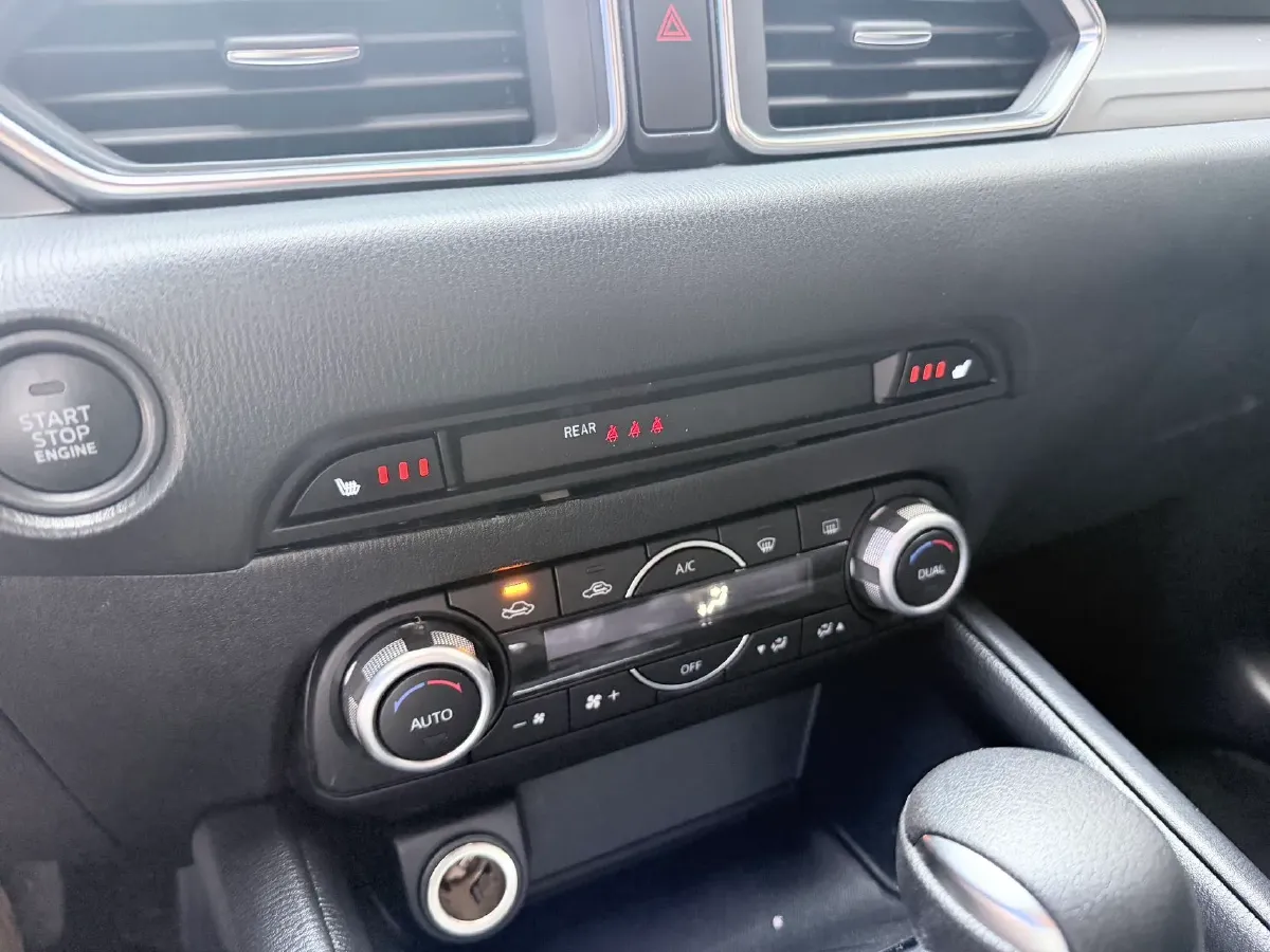 2022 LYNK&CO 05 2.0T 254HP L4 8AT,autocango,china used car exporter,china ev exporter,chinese used car exporter,chinese used ev exporter