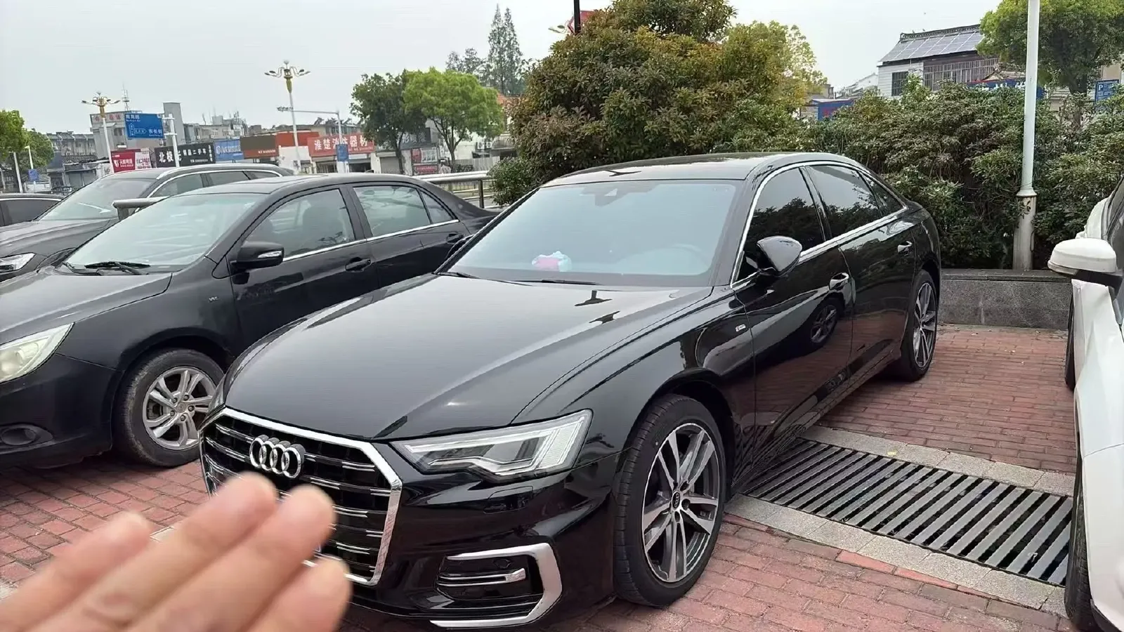 2024 Audi A6L 2.0T 190HP L4 7DCT,autocango,china used car exporter,china ev exporter,chinese used car exporter,chinese used ev exporter